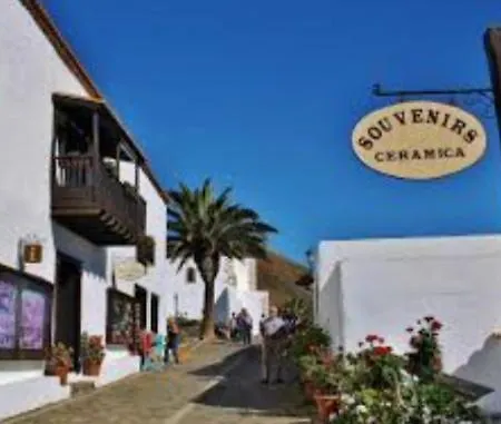 Aguas Verdes Apartment *